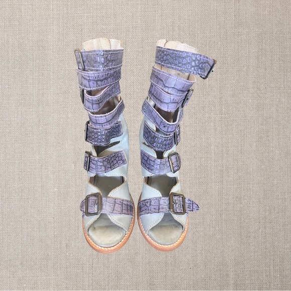 FreeBird boots Never worn - size 6. Bond style! - Picture 5 of 10